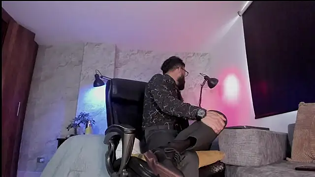 bruno woods online show from November 2025 12:49:01 PM