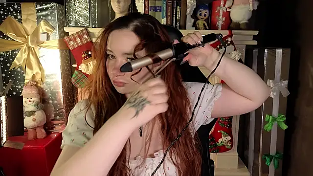 Snapshot of carolina_elf chatting on December 2024 05:27:02 AM carolina elf online show from December 2024 05:27:02 AM