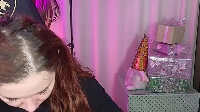 Snapshot of carolina_elf chatting on December 2024 05:42:01 AM carolina elf online show from December 2024 05:42:01 AM