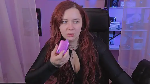 Snapshot of carolina_elf chatting on October 2025 12:28:02 PM carolina elf online show from October 2025 12:28:02 PM