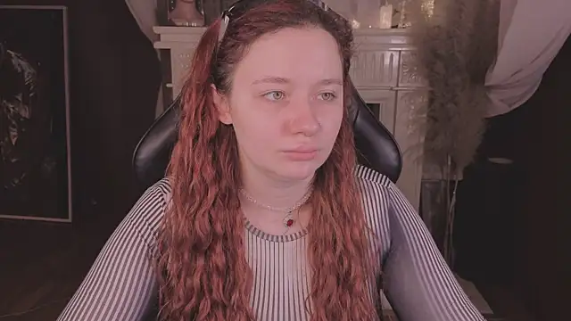 Snapshot of carolina_elf chatting on November 2025 12:49:02 PM carolina elf online show from November 2025 12:49:02 PM