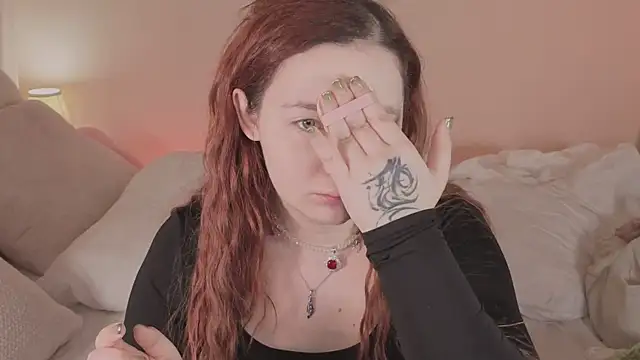 Snapshot of carolina_elf chatting on November 2025 12:48:02 PM carolina elf online show from November 2025 12:48:02 PM