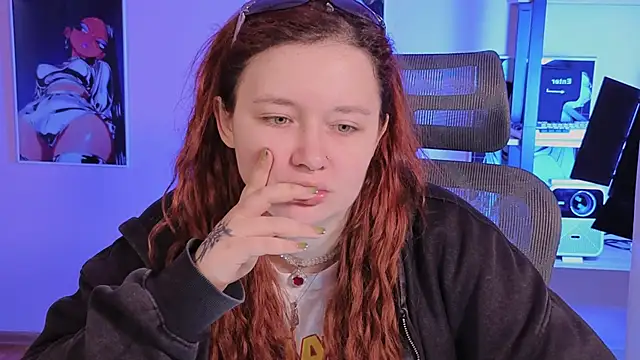 Snapshot of carolina_elf chatting on November 2025 01:04:02 PM carolina elf online show from November 2025 01:04:02 PM