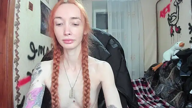 Snapshot of Roxy_Silver chatting on December 2024 09:46:01 PM Roxy Silver online show from December 2024 09:46:01 PM