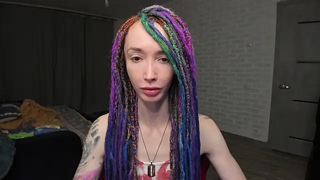 Snapshot of Roxy_Silver chatting on December 2024 02:24:01 AM Roxy Silver online show from December 2024 02:24:01 AM