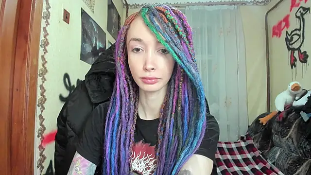Snapshot of Roxy_Silver chatting on December 2024 06:59:02 PM Roxy Silver online show from December 2024 06:59:02 PM