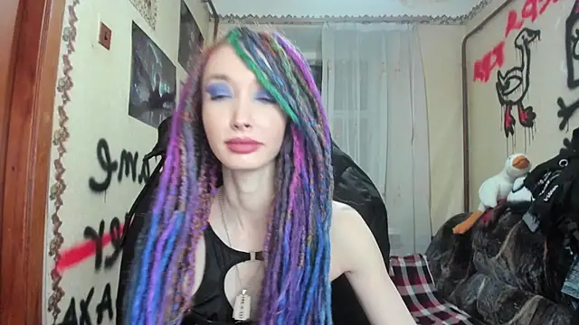Snapshot of Roxy_Silver chatting on December 2024 07:22:01 PM Roxy Silver online show from December 2024 07:22:01 PM