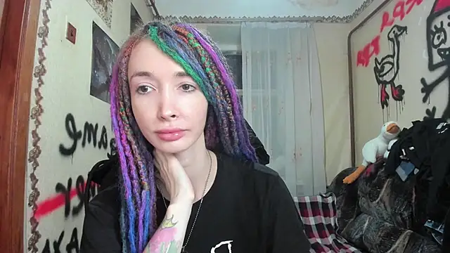 Snapshot of Roxy_Silver chatting on December 2024 07:42:02 PM Roxy Silver online show from December 2024 07:42:02 PM