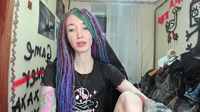 Snapshot of Roxy_Silver chatting on January 2025 10:12:02 PM Roxy Silver online show from January 2025 10:12:02 PM