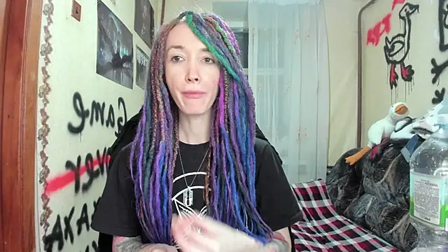 Snapshot of Roxy_Silver chatting on January 2025 10:06:01 PM Roxy Silver online show from January 2025 10:06:01 PM