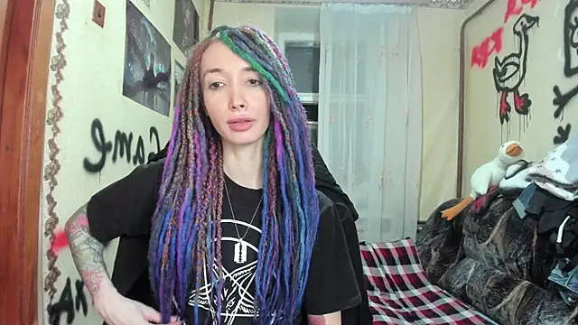 Snapshot of Roxy_Silver chatting on January 2025 01:07:02 AM Roxy Silver online show from January 2025 01:07:02 AM