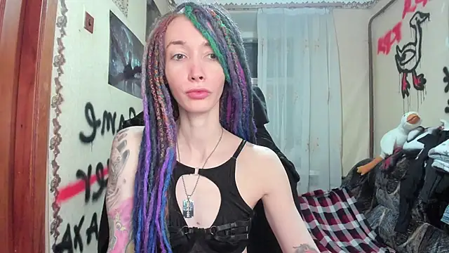 Snapshot of Roxy_Silver chatting on January 2025 07:28:02 PM Roxy Silver online show from January 2025 07:28:02 PM