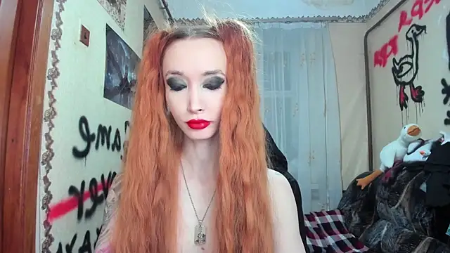 Snapshot of Roxy_Silver chatting on February 2025 09:16:02 PM Roxy Silver online show from February 2025 09:16:02 PM