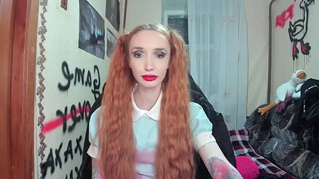 Snapshot of Roxy_Silver chatting on February 2025 12:09:01 AM Roxy Silver online show from February 2025 12:09:01 AM