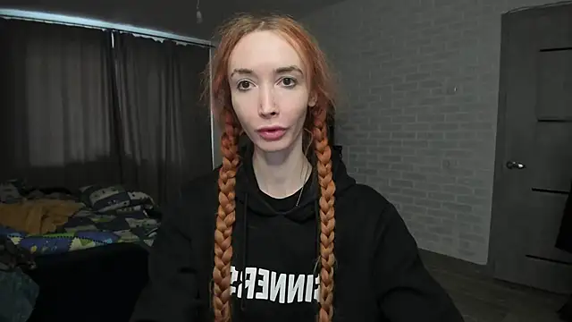 Snapshot of Roxy_Silver chatting on February 2025 01:53:02 AM Roxy Silver online show from February 2025 01:53:02 AM