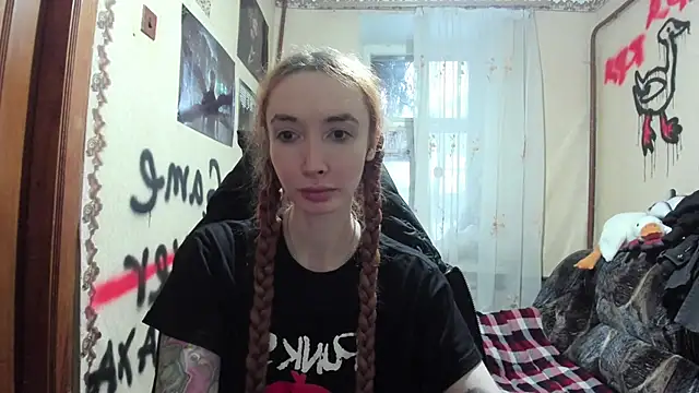Snapshot of Roxy_Silver chatting on February 2025 06:54:02 PM Roxy Silver online show from February 2025 06:54:02 PM