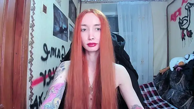 Snapshot of Roxy_Silver chatting on March 2025 03:56:01 PM Roxy Silver online show from March 2025 03:56:01 PM