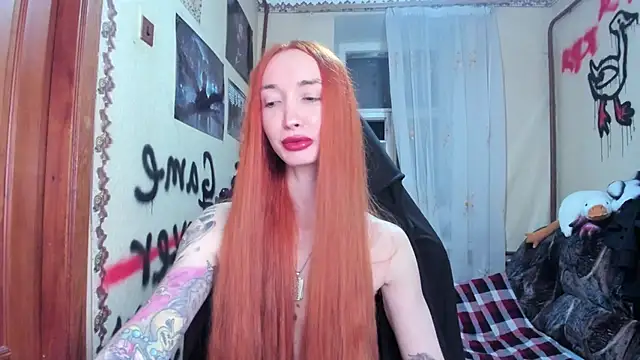 Snapshot of Roxy_Silver chatting on March 2025 06:58:02 PM Roxy Silver online show from March 2025 06:58:02 PM