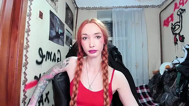 Snapshot of Roxy_Silver chatting on September 2025 09:03:01 PM Roxy Silver online show from September 2025 09:03:01 PM