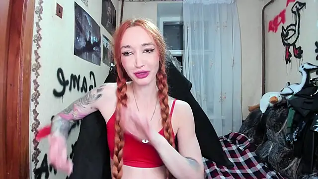 Snapshot of Roxy_Silver chatting on September 2025 10:20:01 PM Roxy Silver online show from September 2025 10:20:01 PM
