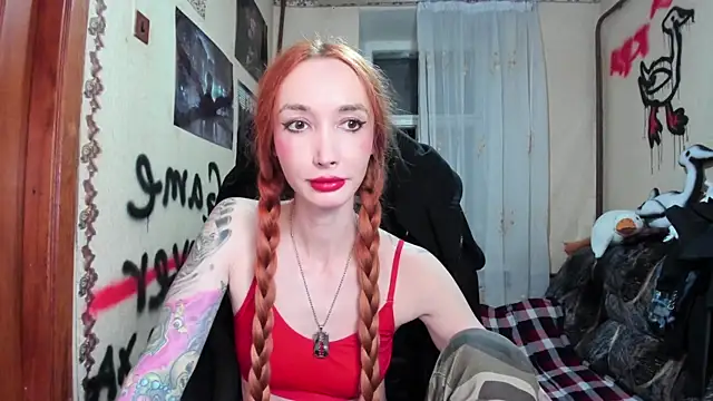 Snapshot of Roxy_Silver chatting on September 2025 08:54:01 PM Roxy Silver online show from September 2025 08:54:01 PM