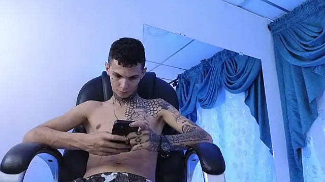 Stuart Boy  online show from January 2025 03:54:02 AM