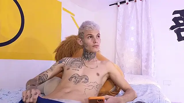Stuart Boy  online show from March 2025 02:41:02 AM