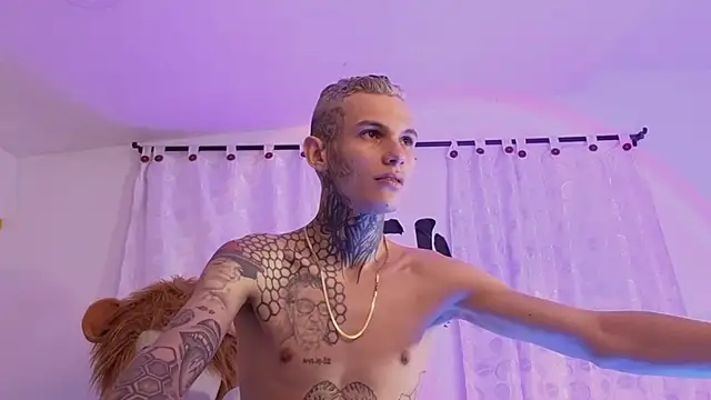 Stuart Boy  online show from March 2025 04:24:02 AM