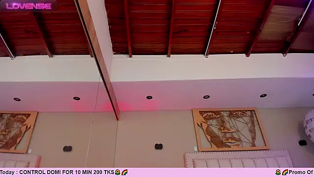 Snapshot of _AlejaCruz_ chatting on February 2025 02:07:02 AM AlejaCruz online show from February 2025 02:07:02 AM