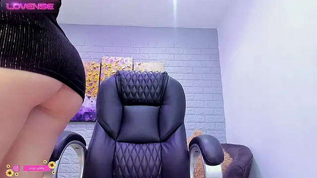 Snapshot of _AlejaCruz_ chatting on February 2025 07:16:01 PM AlejaCruz online show from February 2025 07:16:01 PM