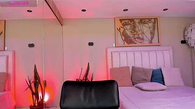 Snapshot of _AlejaCruz_ chatting on September 2025 07:19:02 PM AlejaCruz online show from September 2025 07:19:02 PM