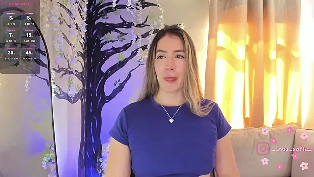  AlejaCruz  online show from May 2026 07:30:01 PM