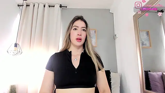  AlejaCruz  online show from June 2026 06:32:02 PM