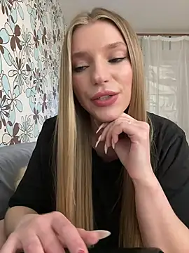 Snapshot of adel_secret chatting on April 2026 08:21:01 PM adel secret online show from April 2026 08:21:01 PM