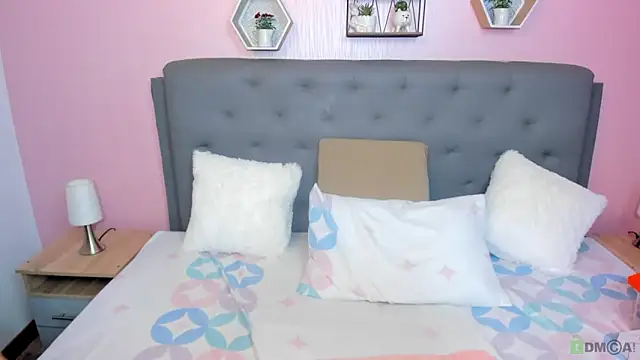 Latin Rachell3 online show from September 2025 10:33:02 PM