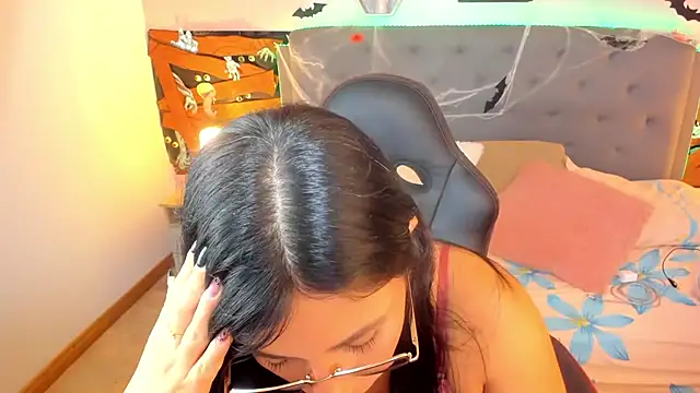 Latin Rachell3 online show from October 2025 10:43:02 PM