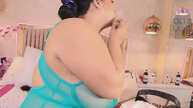 Snapshot of Kismett_aziz chatting on February 2026 03:27:02 AM Kismett aziz online show from February 2026 03:27:02 AM