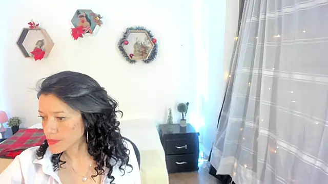 Snapshot of Paloma_victory chatting on December 2024 09:02:01 PM Paloma victory online show from December 2024 09:02:01 PM