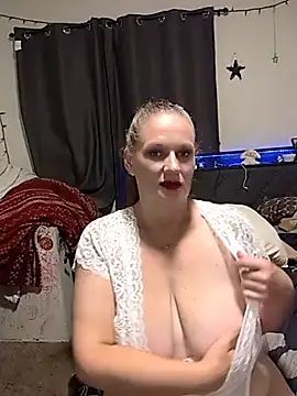 ChileVerde12 online show from April 2026 05:13:01 AM