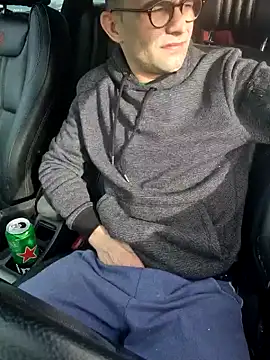 Snapshot of robertilevis chatting on January 2025 11:43:01 AM robertilevis online show from January 2025 11:43:01 AM