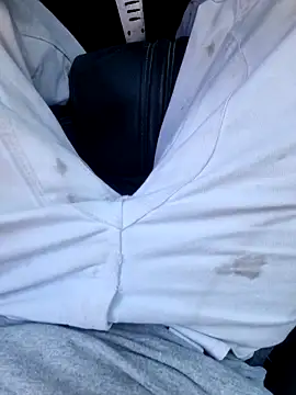 Snapshot of robertilevis chatting on March 2025 04:34:02 PM robertilevis online show from March 2025 04:34:02 PM