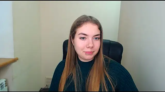 Snapshot of zoey_deuttch chatting on December 2024 02:41:02 PM zoey deuttch online show from December 2024 02:41:02 PM