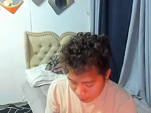 asian sweetboy online show from November 2025 05:18:02 AM