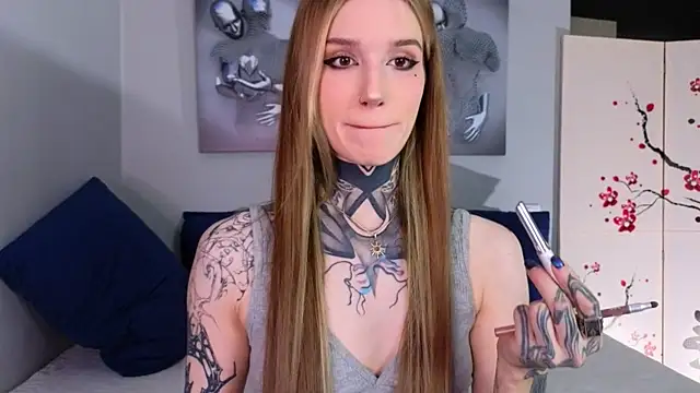 SophieInkk online show from October 2025 11:33:01 PM