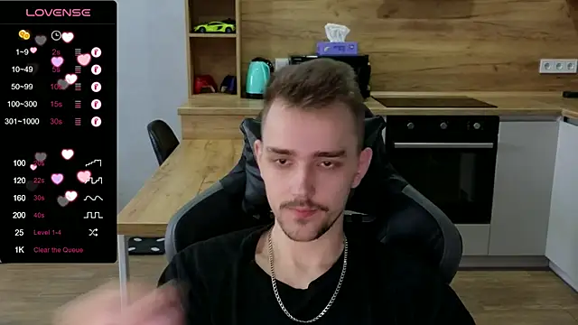 Snapshot of Larstar01 chatting on January 2025 10:23:02 AM Larstar01 online show from January 2025 10:23:02 AM