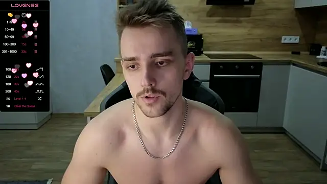 Snapshot of Larstar01 chatting on January 2025 02:11:01 PM Larstar01 online show from January 2025 02:11:01 PM