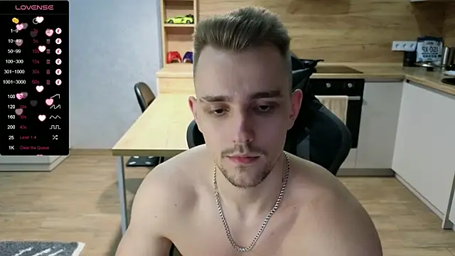 Snapshot of Larstar01 chatting on February 2025 01:35:02 AM Larstar01 online show from February 2025 01:35:02 AM