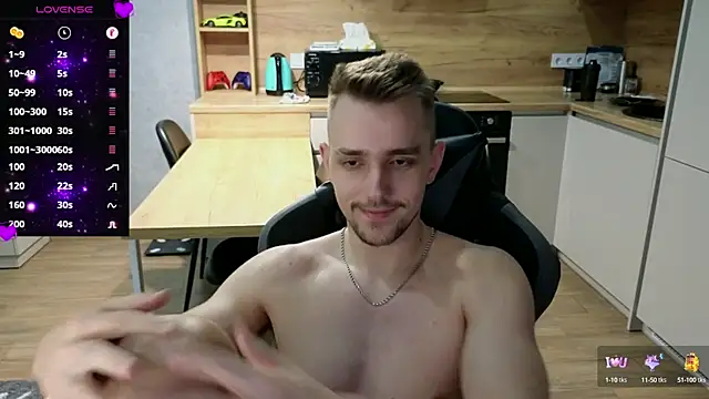 Snapshot of Larstar01 chatting on February 2025 01:02:01 AM Larstar01 online show from February 2025 01:02:01 AM