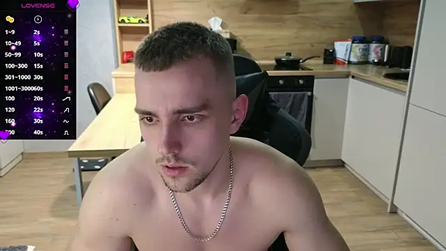 Snapshot of Larstar01 chatting on March 2025 11:14:01 PM Larstar01 online show from March 2025 11:14:01 PM