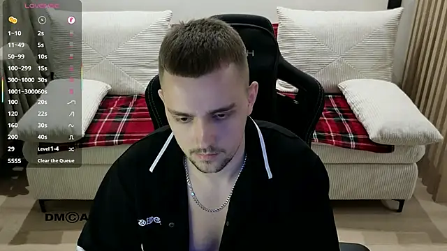 Larstar01 online show from March 2026 08:26:01 PM